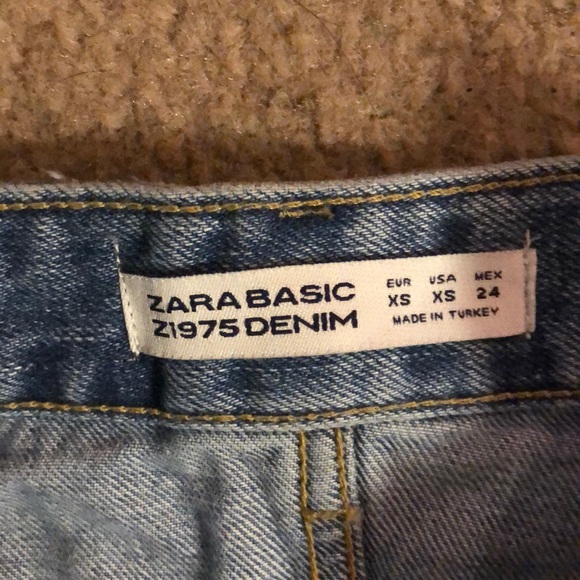 Zara denim floral embroidered skirt - Picture 4 of 5